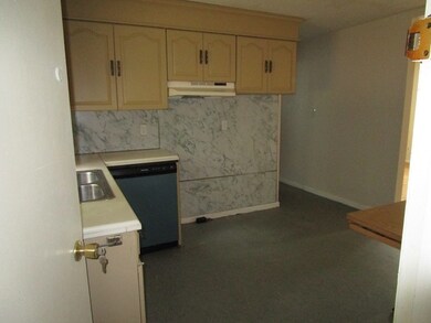 510 Goodwin St, Indian Orchard, MA 01151 - photo 6