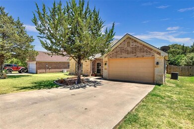 1100 Little Creek Dr, Denison, TX 75020 - photo 4