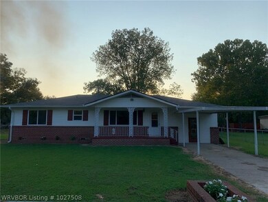906 Enid St, Muldrow, OK 74948 - photo 3