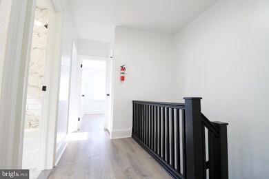 919 Elsinore Place, Chester, PA 19013 - photo 7