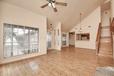 8410 Scenic Green Dr, Houston, TX 77088 - photo 6