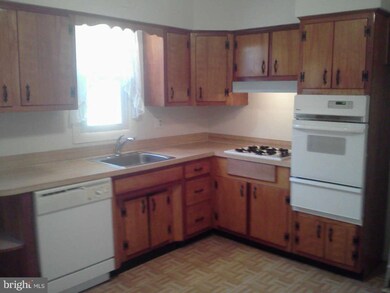 4804 Sunbrook Ave, Baltimore, MD 21206 - photo 6