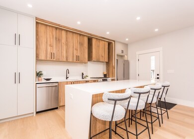 15 Alder St unit 2, Waltham, MA 02453 - photo 3