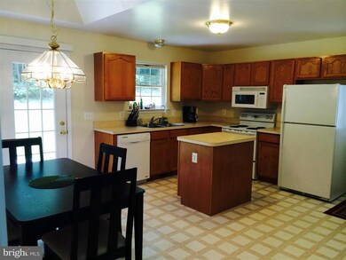 2050 Oliver Dr, Prince Frederick, MD 20678 - photo 6