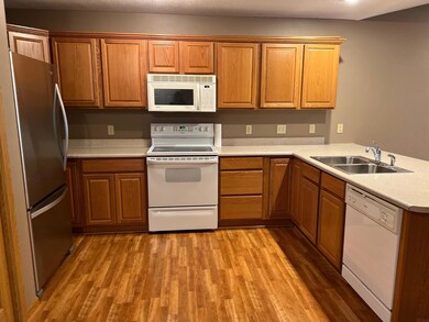 1403 Asbury Ln, Waterloo, IA 50701 - photo 7