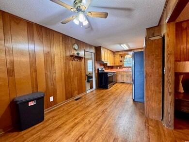 1742 W Highway 378 Hannah, Pamplico, SC 29583 - photo 7