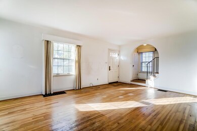 484 Crestview Rd.