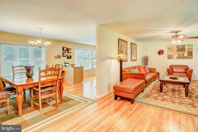 4830 Spalding Dr, La Plata, MD 20646 - photo 5