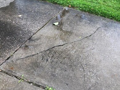 Driveway close up view 3