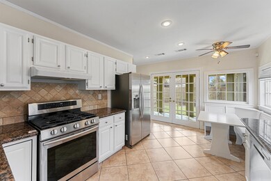 718 Ralfallen St, Houston, TX 77008 - photo 5