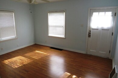 1813 Gibson St, Cedar Falls, IA 50613 - photo 2