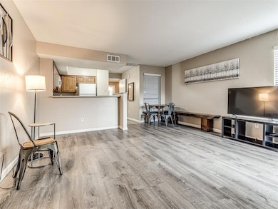 11510 N May Ave unit B107, Oklahoma City, OK 73120 - photo 7