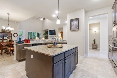 30818 Raleigh Creek Dr, Tomball, TX 77375 - photo 4