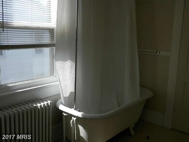 107 S High St, Edinburg, VA 22824 - photo 6