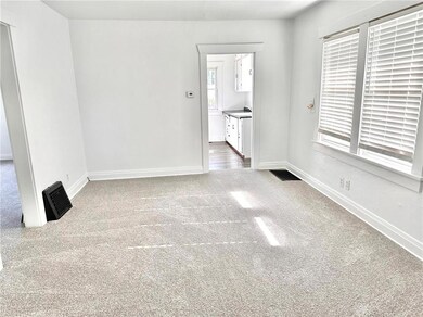 516 S 11th Ave W, Newton, IA 50208 - photo 4