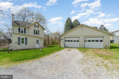 2392 Mountain Rd, Manheim, PA 17545 - photo 4