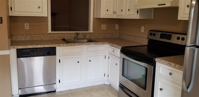 137 Manor Row, Macon, GA 31210 - photo 2