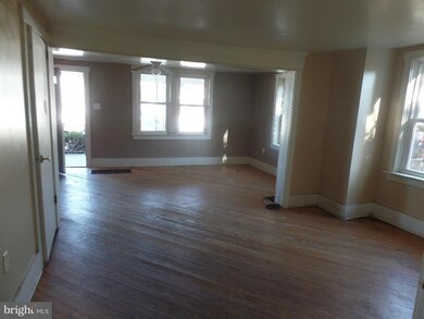 378 E Mckinley St, Chambersburg, PA 17202 - photo 5