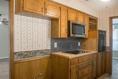 1808 Broadway St, Denton, TX 76201 - photo 7