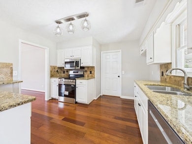 7076 Stoneybrook Dr, Columbus, GA 31909 - photo 6