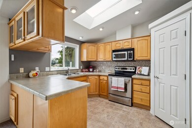 21609 SE 272nd Ln unit 143, Maple Valley, WA 98038 - photo 7