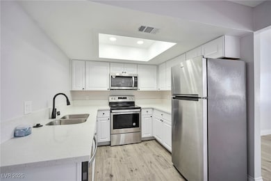 1701 E Katie Ave unit 10, Las Vegas, NV 89119 - photo 4