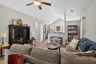 216 Ellemoor Ln, Lexington, KY 40515 - photo 4