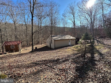 1070 Crystal Hollow Rd, Green Spring, WV 26722 - photo 4