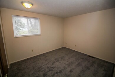 2038 Shawbury Ct W, Columbus, OH 43229 - photo 7