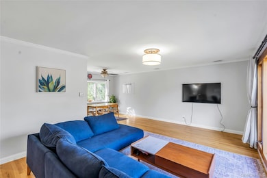 18 Haypath Rd, Bethpage, NY 11714 - photo 5