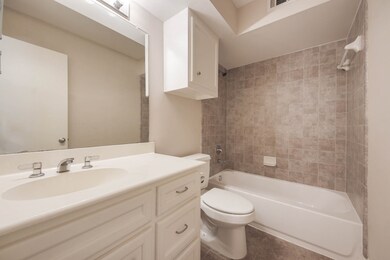 650 Westcross St unit 32, Houston, TX 77018 - photo 6