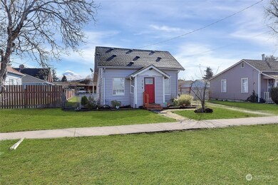 304 Calistoga St W, Orting, WA 98360 - photo 2