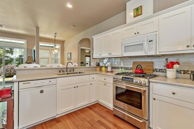 283 Curtis Dr, Grants Pass, OR 97527 - photo 7