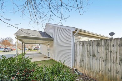 2431 Moran St unit C, Burlington, NC 27215 - photo 5