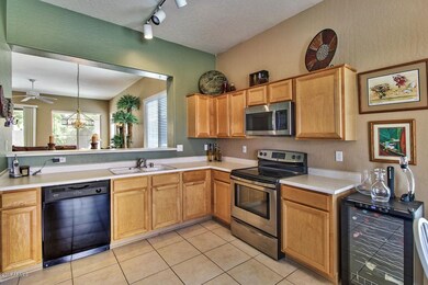 2244-W-Olive-Way