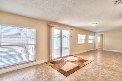 347 Plaza Blvd, Daytona Beach, FL 32118 - photo 4