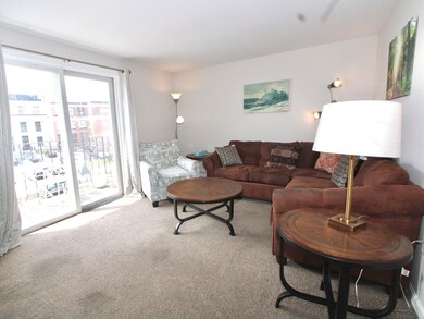 429 Grafton St unit A, Worcester, MA 01604 - photo 4