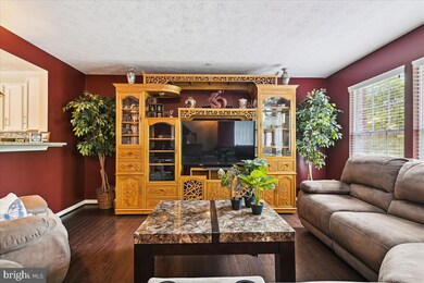 102 Arbor Vista Ln, Owings Mills, MD 21117 - photo 5