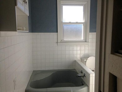 Full Bath.