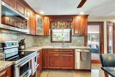 9 Hickory Hill Rd, Wakefield, MA 01880 - photo 4