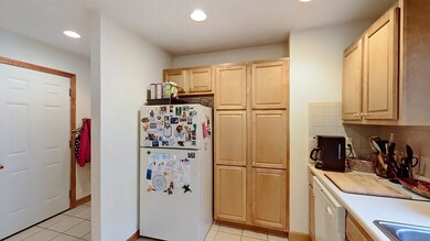160 Chapel St, Newton, MA 02458 - photo 5