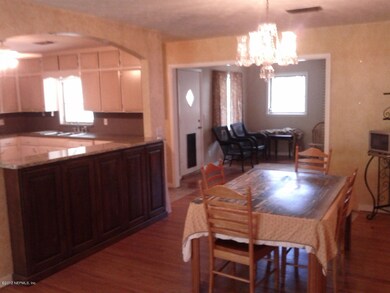 1647 Mount Vernon Dr, Jacksonville, FL 32210 - photo 6