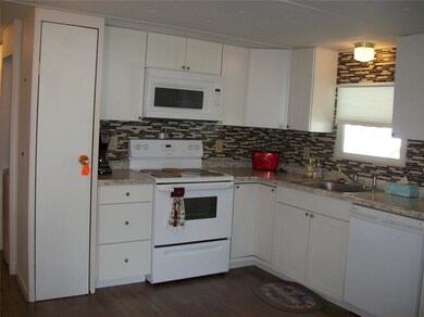 308 S Port Royal Ln, Apollo Beach, FL 33572 - photo 6