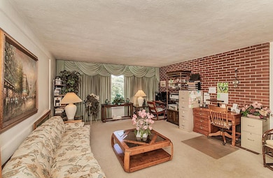 5082 N Maroa Ave, Fresno, CA 93704 - photo 4