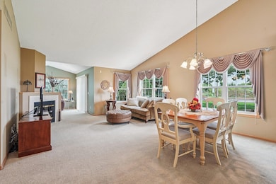 8-web-or-mls-Fenston Ave N-S0509-008.jpg