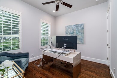 Bright and spacious first-floor room with ensuite
