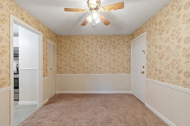 21 Clarks Rd unit 203, Amesbury, MA 01913 - photo 7