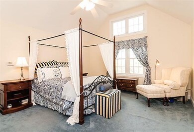 1170 Chestnut St, Newton Upper Falls, MA 02464 - photo 4