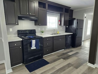 8750 Symmes Rd unit 112, Gibsonton, FL 33534 - photo 2