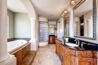 4832 E Weldon Ave - Master Bathroom